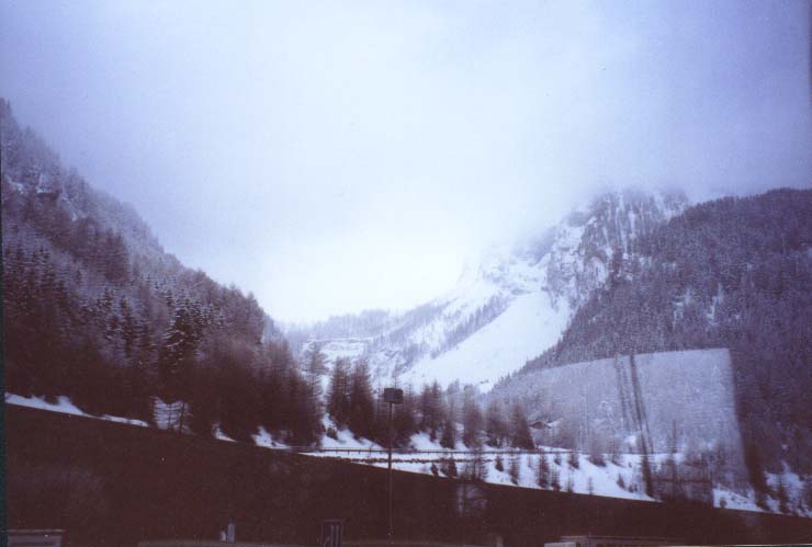 Der Bennerpass versinkt im Schnee