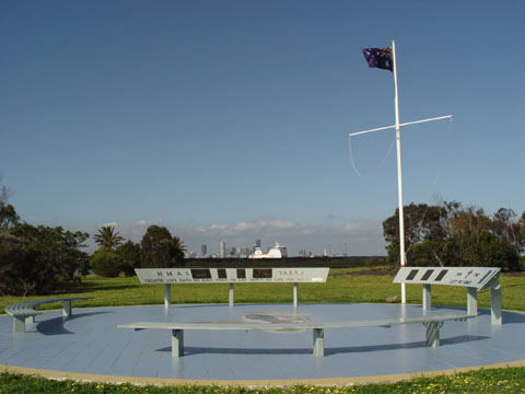 Bild92: HMAS Yarra - Memorial am Yarra
