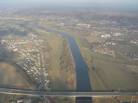 Bild390: Elbe in Richtung Radebeul