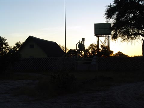 Bild77: Morgendmmung im Camp
