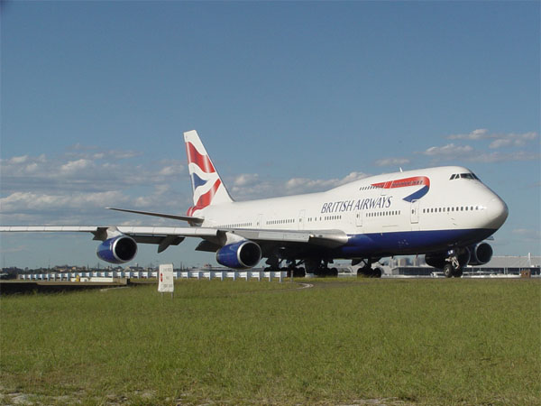 Boeing 747-436 / G-BNLM / Taxiing at Sydney
